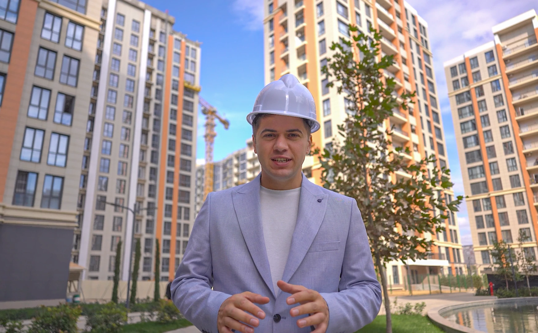 "Kristal" binalarında işıq və istilik balansını qoruyan müasir pəncərə sistemləri tətbiq olunur!